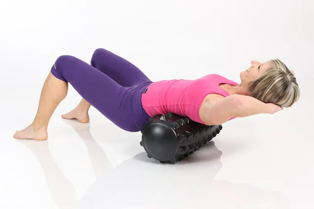 togu-actiroll-rumble-m-faszienrolle-schwarz-noppen-massage image 1