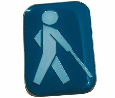 sundo-blindenplakette-international-abzeichen-blau-metall image 1