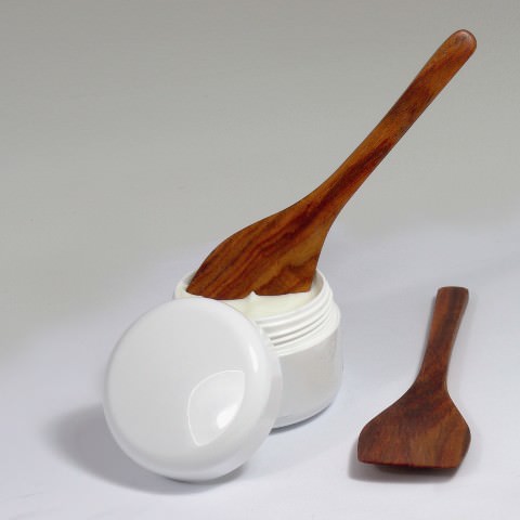 k-k-reinigung-creme-spatel-hartholz-poliert image 1